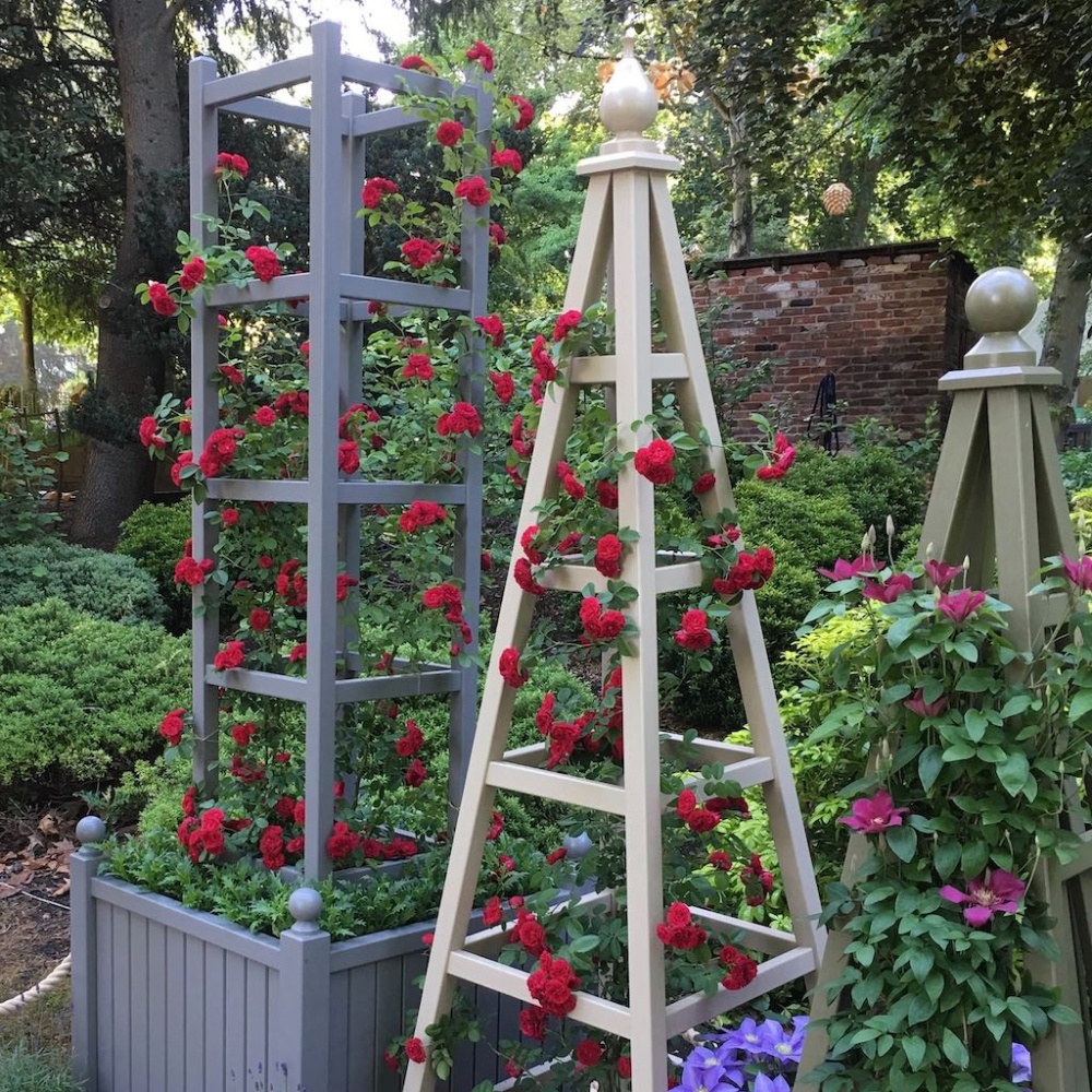 Classic Garden Obelisk Painted