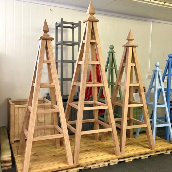 Large Oak Garden Obelisk With Saltire Cross