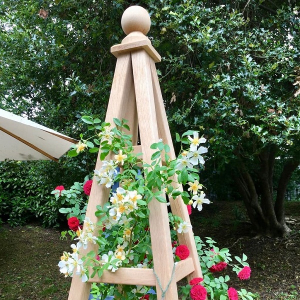 Oak Garden Obelisk